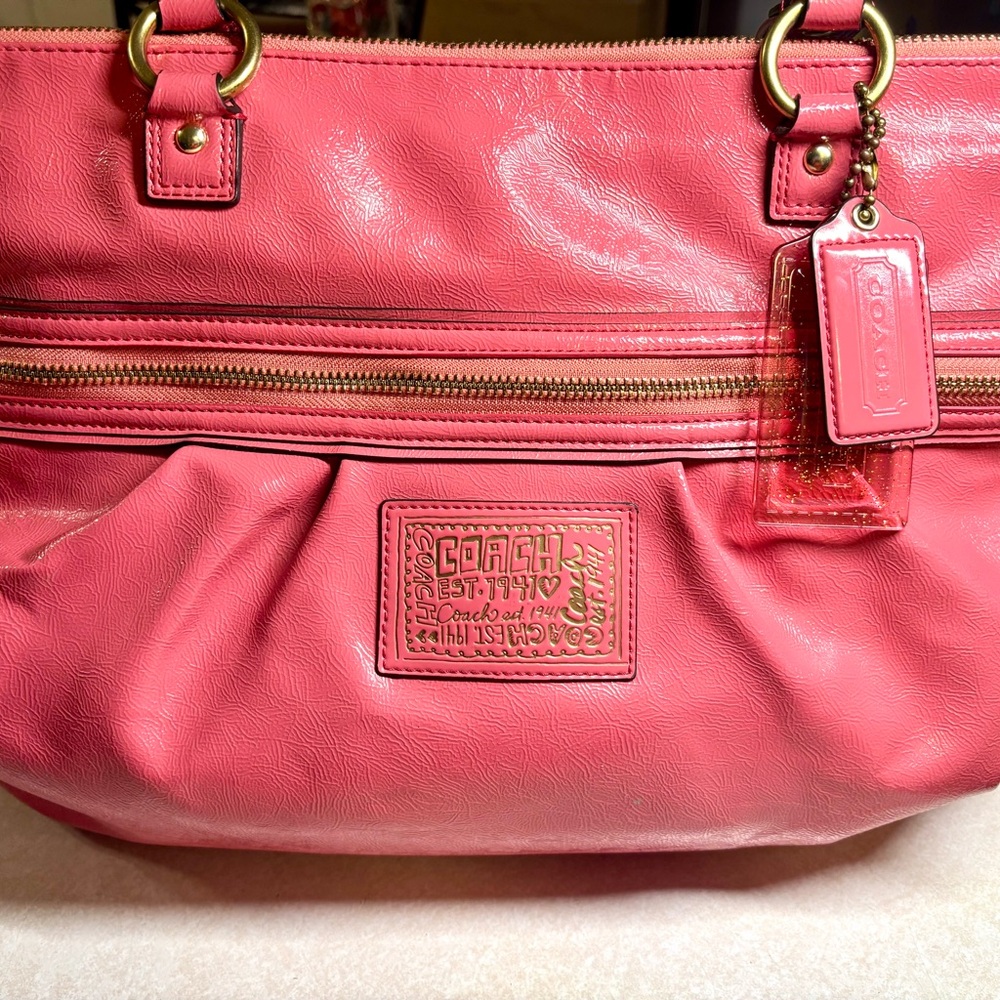COACH POPPY  Pink Lemonade Liquid Gloss Patent Purse